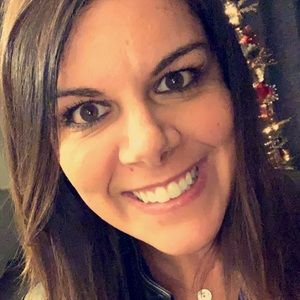 Meet your Posher, Alison